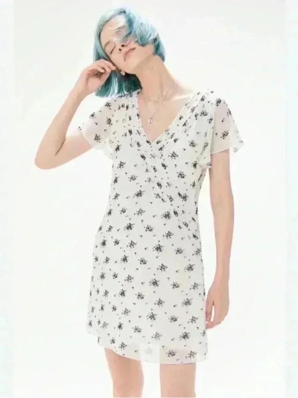 Urban Outfitters Rosalee Floral V-Neck Mini Dress S Black White 90s Grunge UO